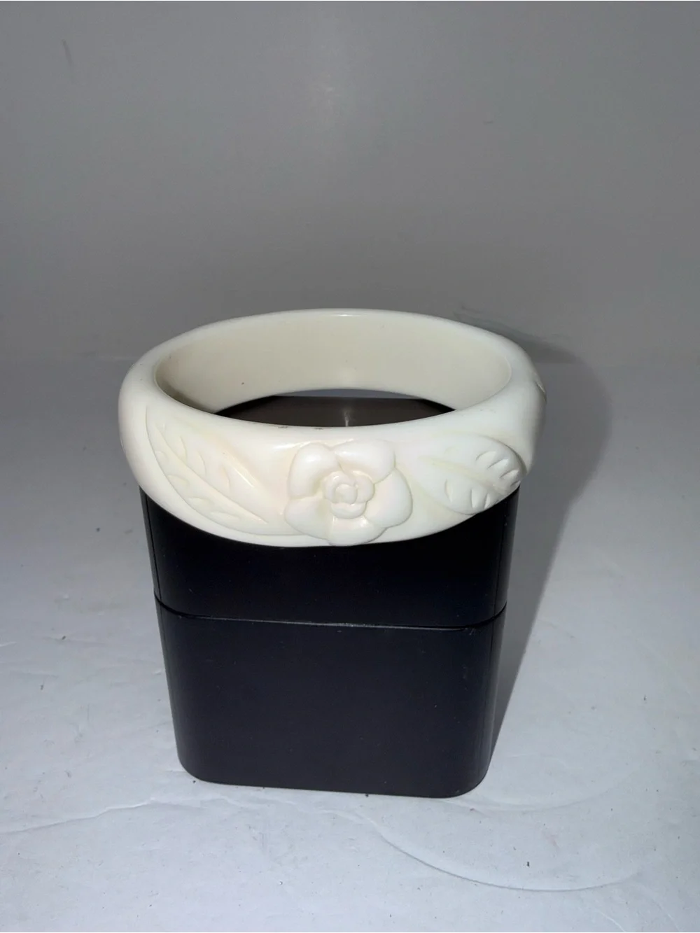 Vintage Carved Floral Bangle Bracelet Lucite Plastic White Statement Jewelry